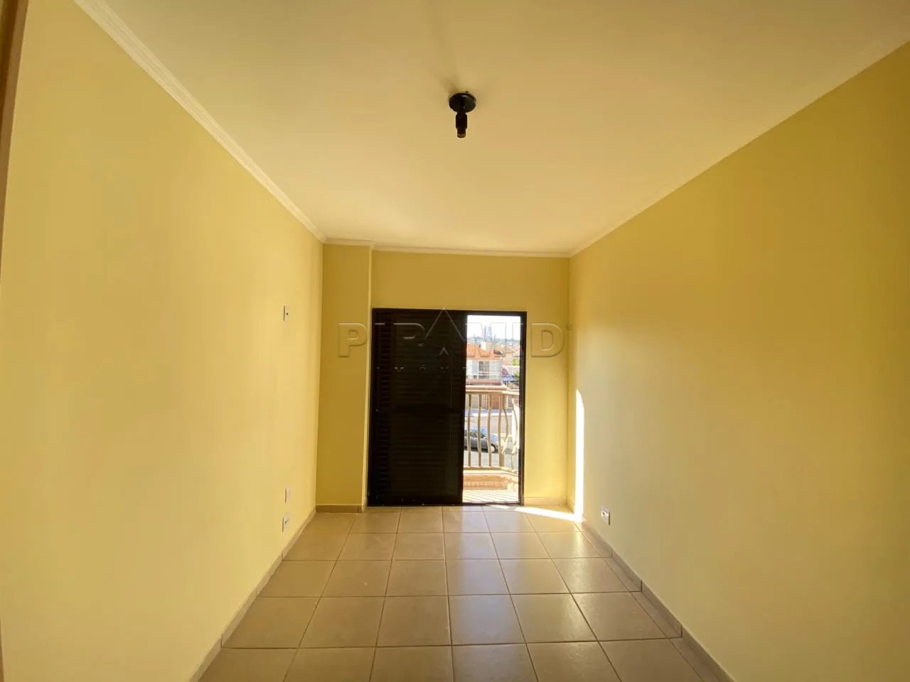 Alugar Apartamento / Padr&atilde;o em Ribeir&atilde;o Preto R$ 1.650,00 - Foto 4