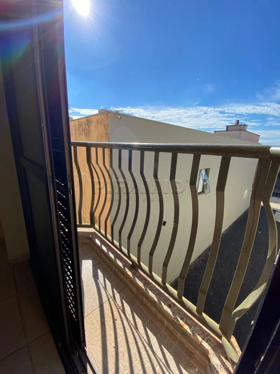 Alugar Apartamento / Padr&atilde;o em Ribeir&atilde;o Preto R$ 1.650,00 - Foto 9
