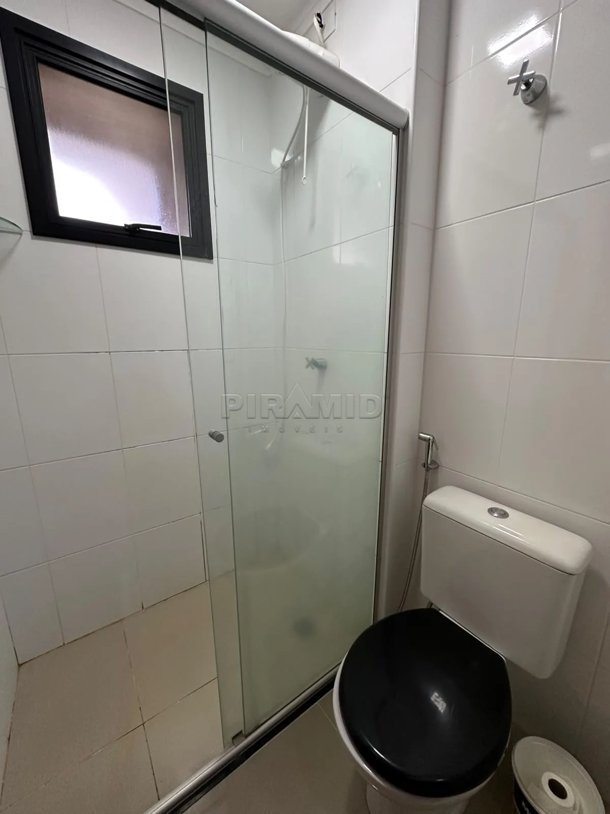 Alugar Apartamento / Padr&atilde;o em Ribeir&atilde;o Preto R$ 1.400,00 - Foto 4
