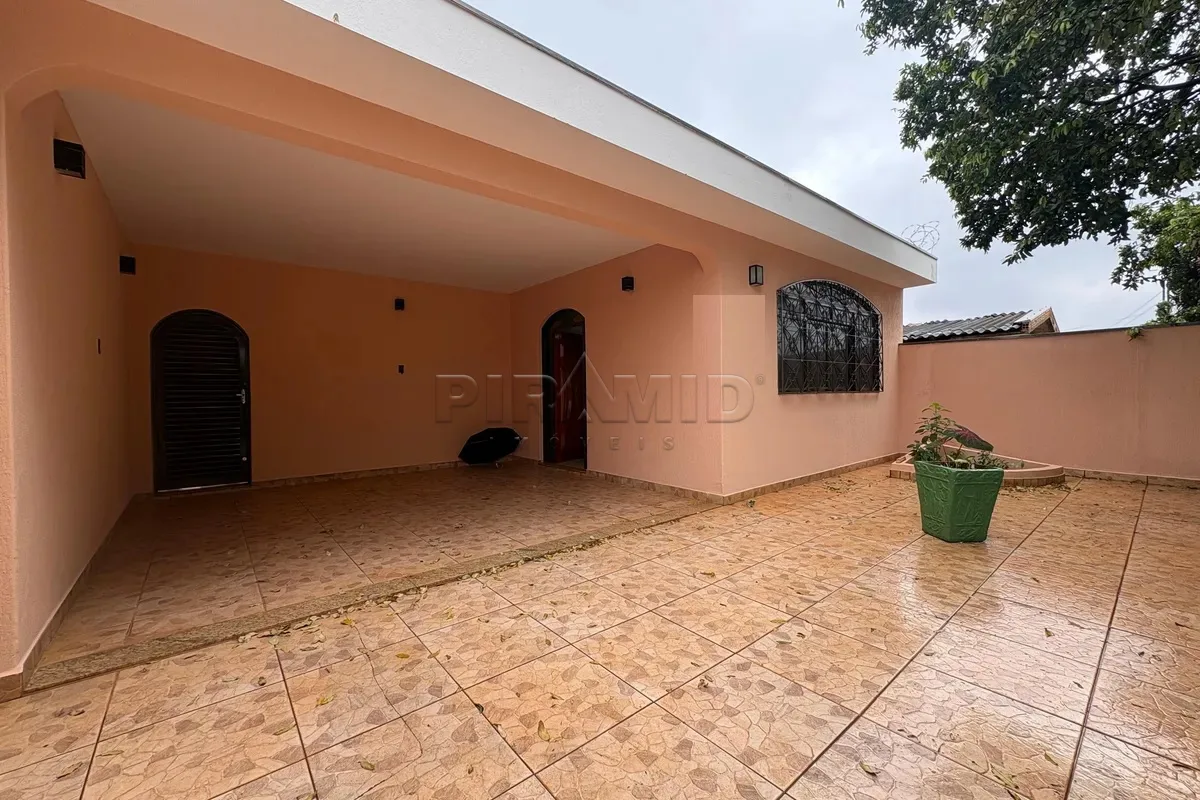 Alugar Casa / Padr&atilde;o em Ribeir&atilde;o Preto R$ 2.500,00 - Foto 1