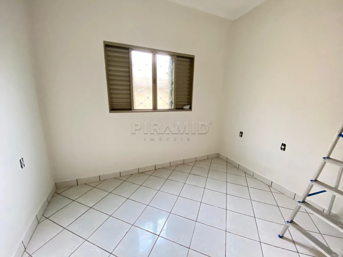 Alugar Casa / Padr&atilde;o em Ribeir&atilde;o Preto R$ 1.750,00 - Foto 8