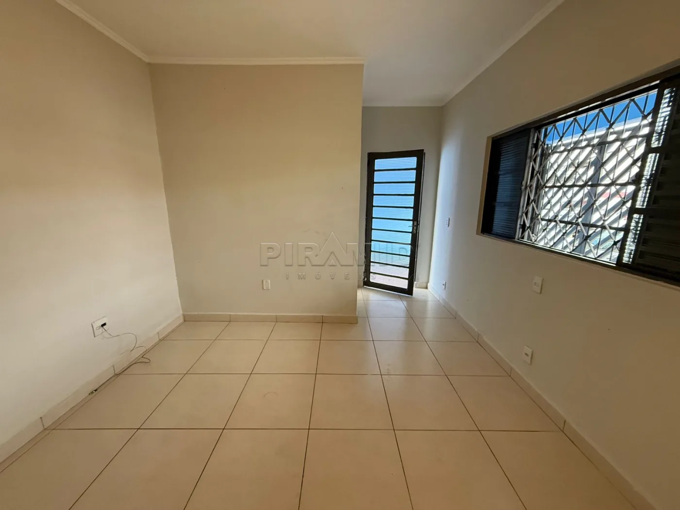 Alugar Casa / Padr&atilde;o em Ribeir&atilde;o Preto R$ 2.300,00 - Foto 2