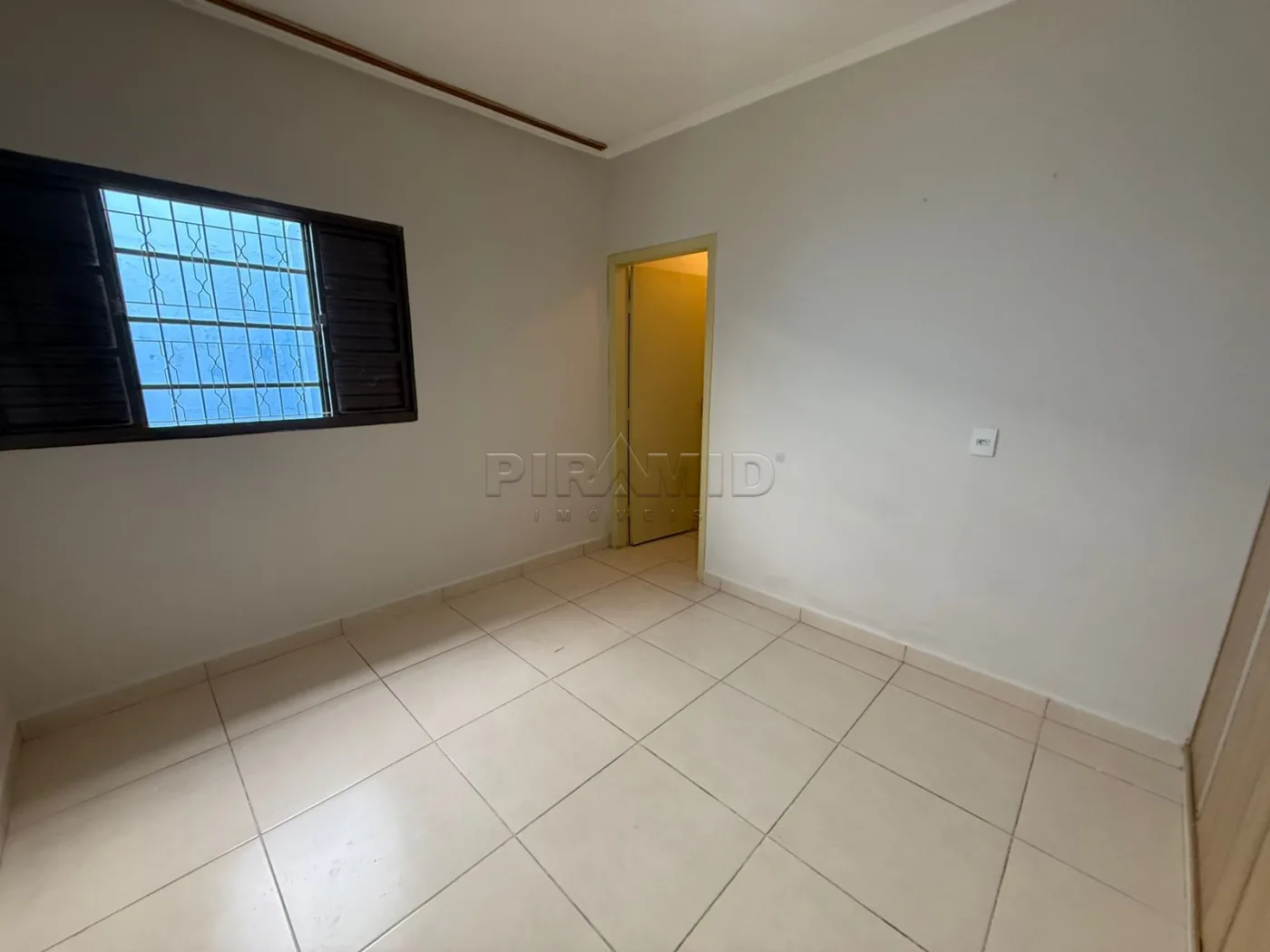 Alugar Casa / Padr&atilde;o em Ribeir&atilde;o Preto R$ 2.300,00 - Foto 5