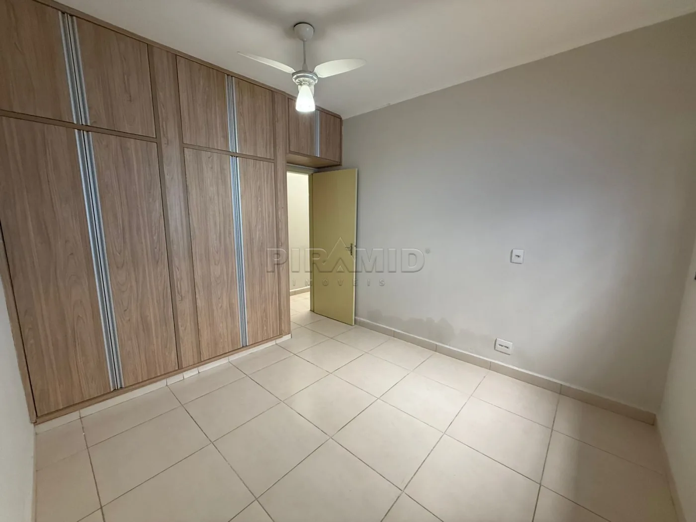 Alugar Casa / Padr&atilde;o em Ribeir&atilde;o Preto R$ 2.300,00 - Foto 6