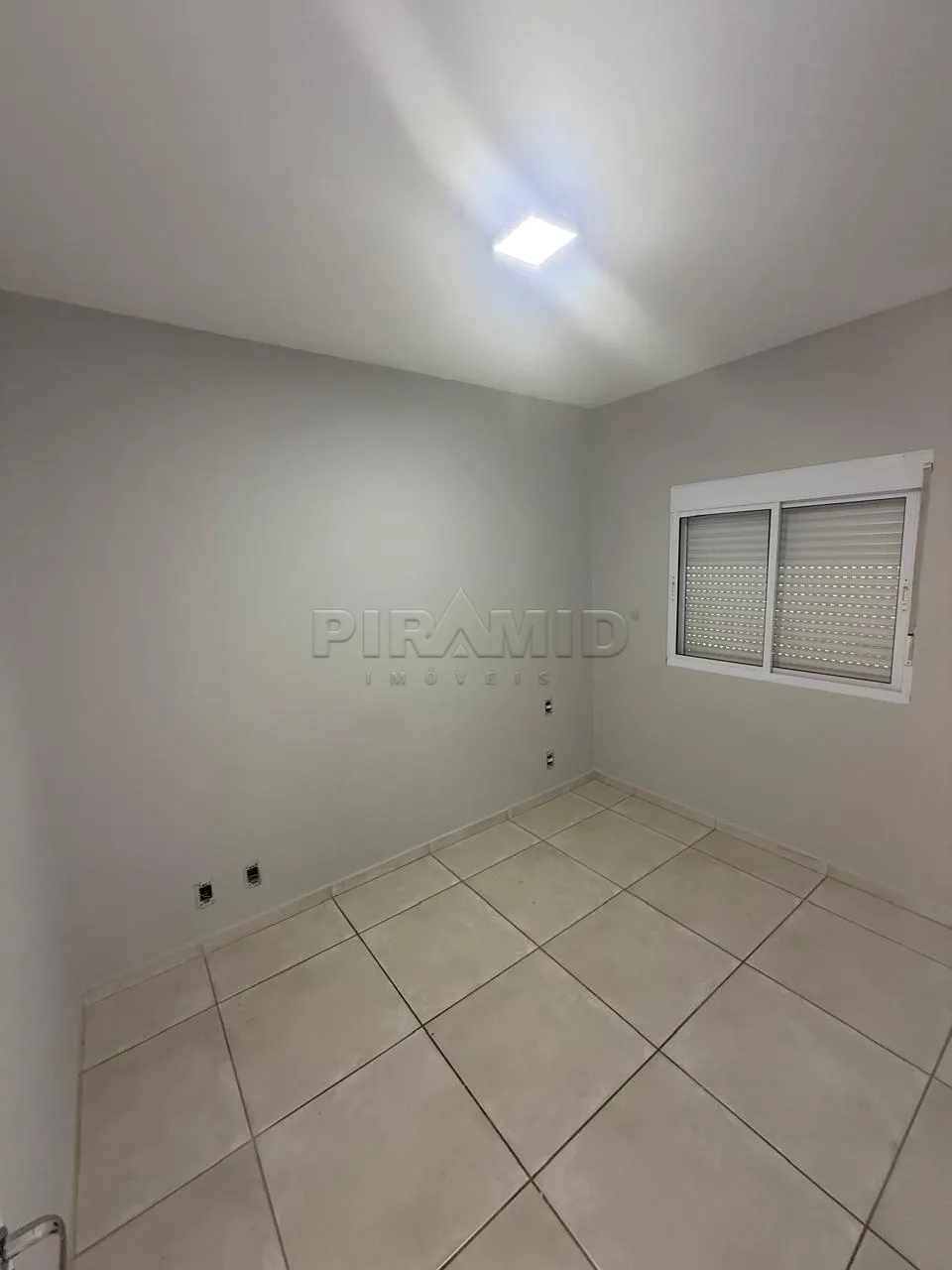 Alugar Apartamento / Padr&atilde;o em Ribeir&atilde;o Preto R$ 800,00 - Foto 8