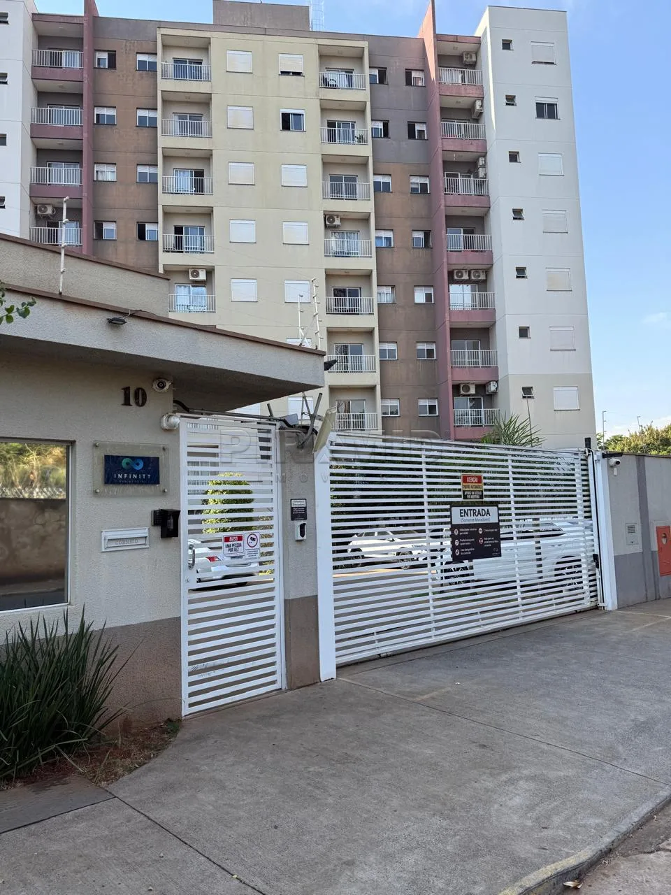 Alugar Apartamento / Padr&atilde;o em Ribeir&atilde;o Preto R$ 800,00 - Foto 12