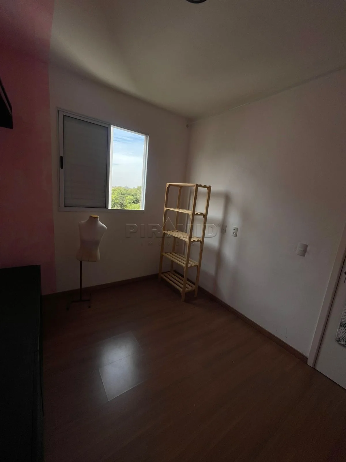 Alugar Apartamento / Padr&atilde;o em Ribeir&atilde;o Preto R$ 1.700,00 - Foto 12