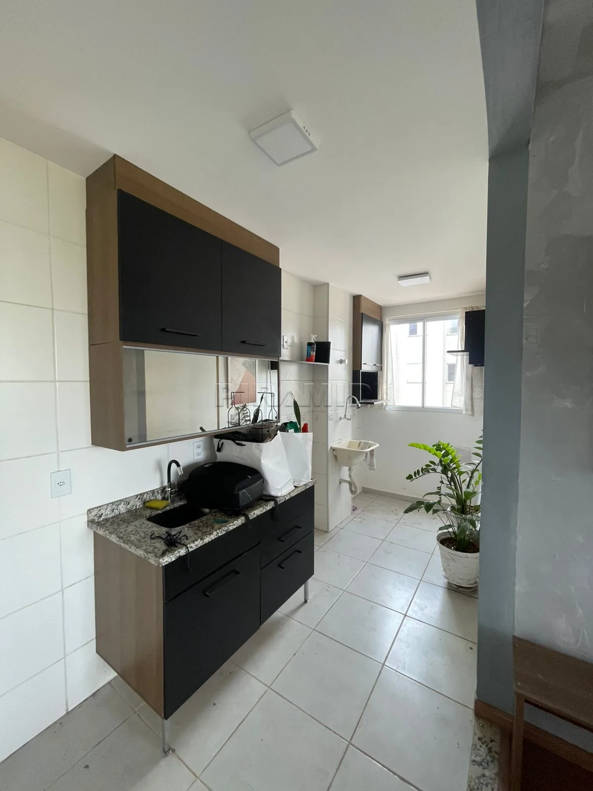 Alugar Apartamento / Padr&atilde;o em Ribeir&atilde;o Preto R$ 1.700,00 - Foto 18