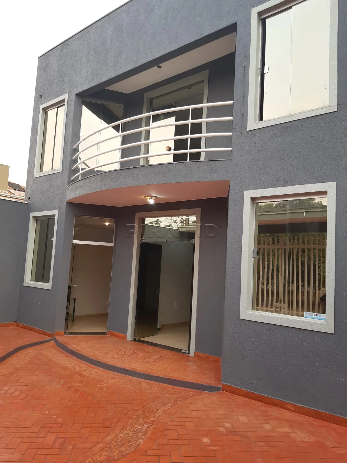 Alugar Comercial / Sal&atilde;o em Ribeir&atilde;o Preto R$ 1.700,00 - Foto 1