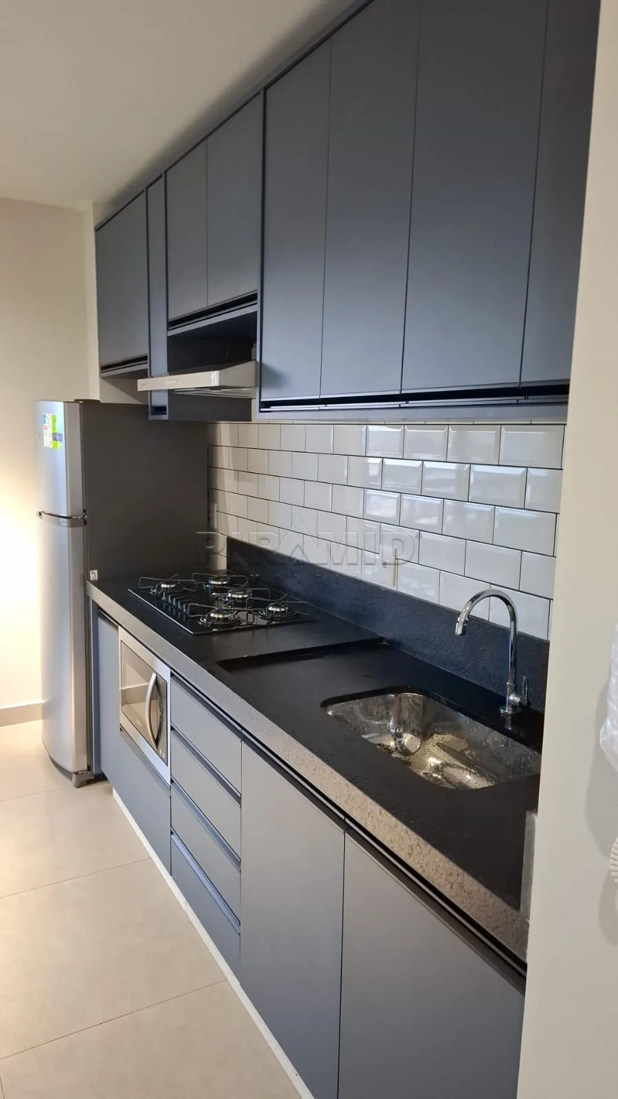 Alugar Apartamento / Padr&atilde;o em Ribeir&atilde;o Preto R$ 3.000,00 - Foto 4