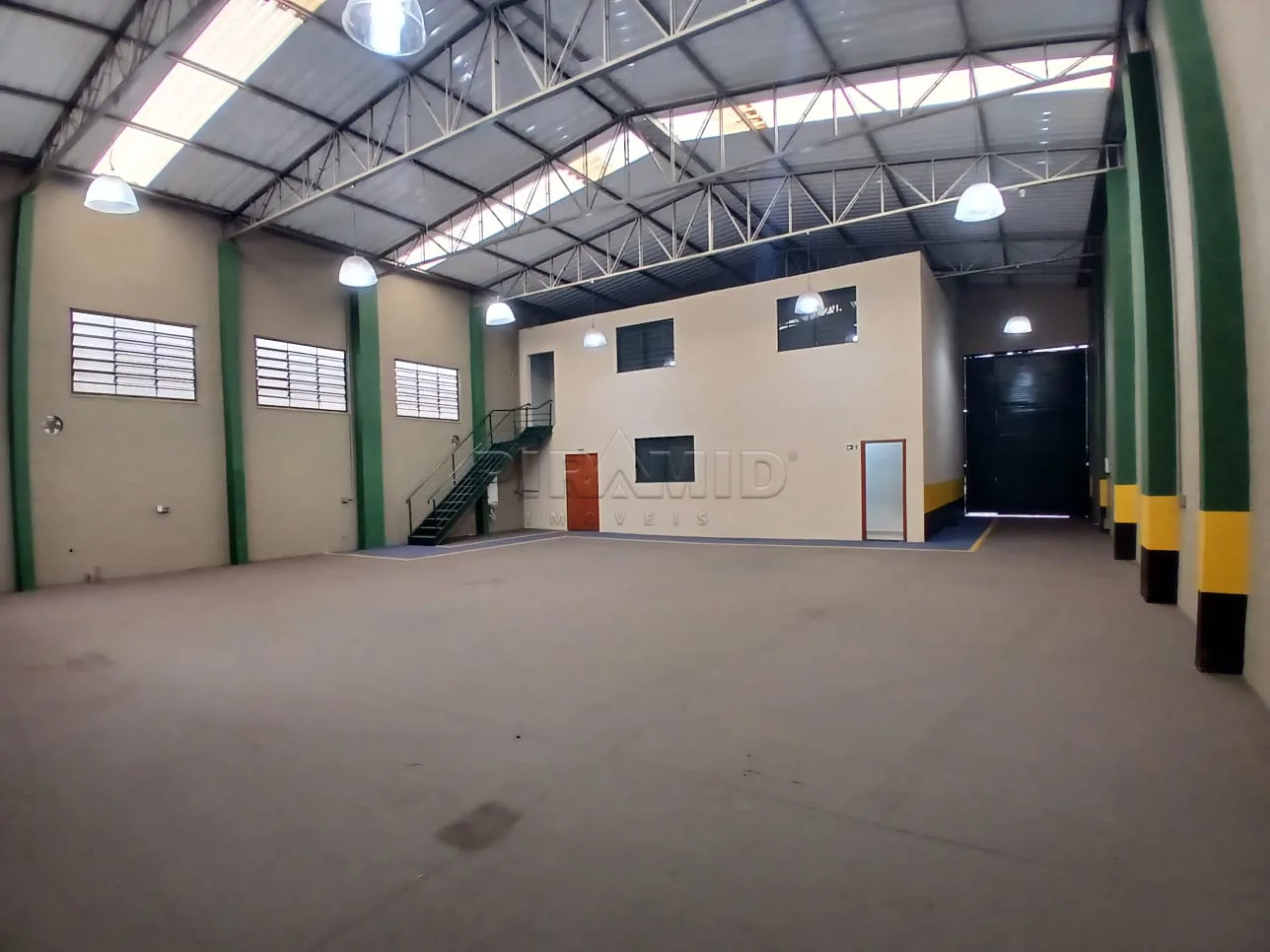 Alugar Comercial / Galp&atilde;o  Barrac&atilde;o em Ribeir&atilde;o Preto R$ 10.000,00 - Foto 4