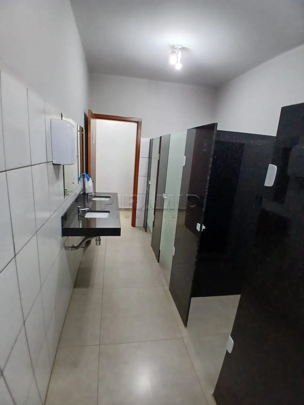Alugar Comercial / Galp&atilde;o  Barrac&atilde;o em Ribeir&atilde;o Preto R$ 10.000,00 - Foto 24