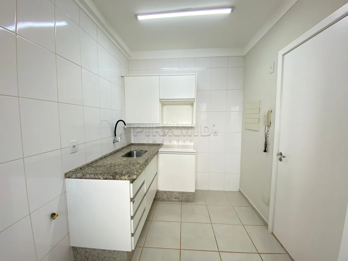 Alugar Apartamento / Padr&atilde;o em Ribeir&atilde;o Preto R$ 2.500,00 - Foto 15