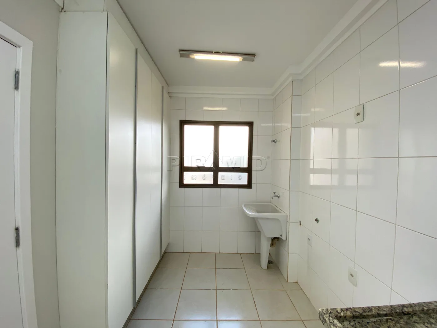 Alugar Apartamento / Padr&atilde;o em Ribeir&atilde;o Preto R$ 2.500,00 - Foto 16