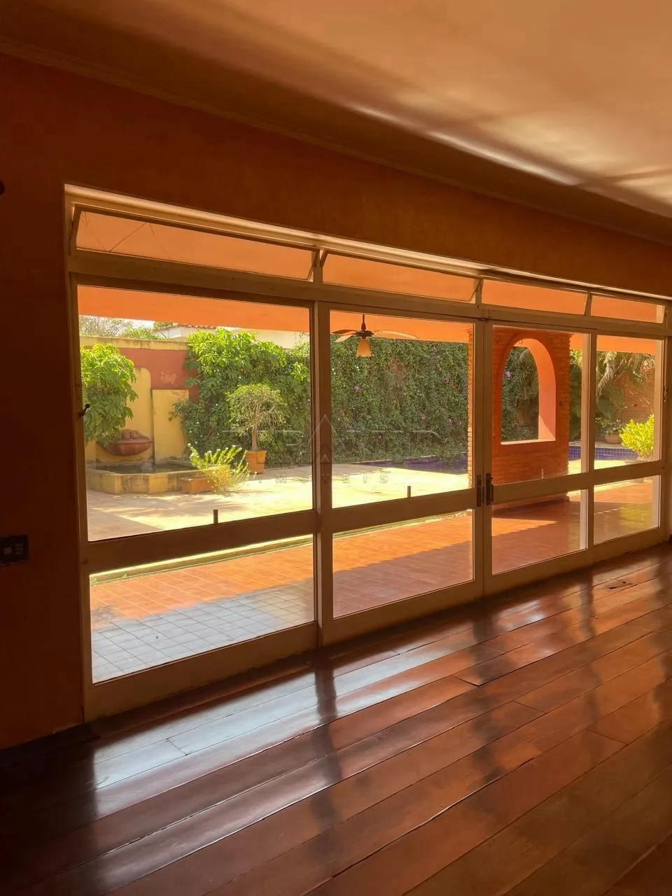 Alugar Casa / Padr&atilde;o em Ribeir&atilde;o Preto R$ 20.000,00 - Foto 8