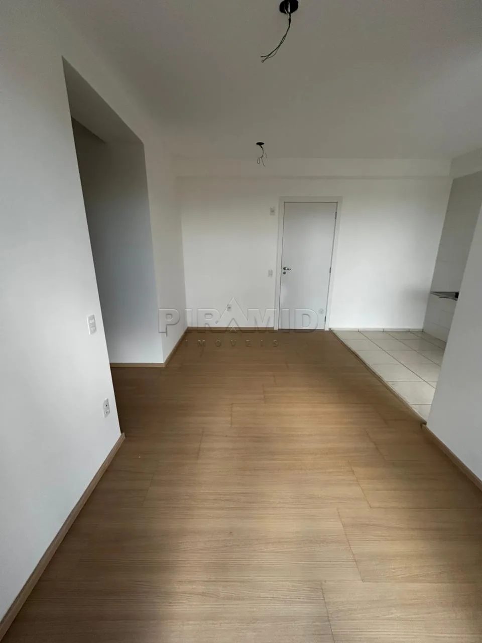 Alugar Apartamento / Padr&atilde;o em Ribeir&atilde;o Preto R$ 2.100,00 - Foto 1