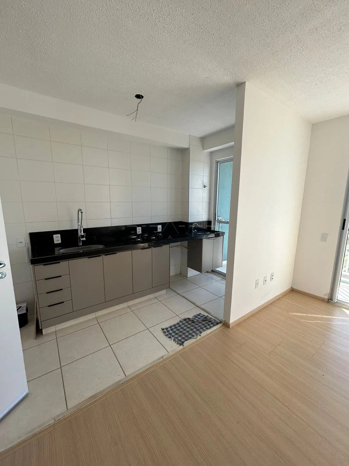 Alugar Apartamento / Padr&atilde;o em Ribeir&atilde;o Preto R$ 2.100,00 - Foto 11