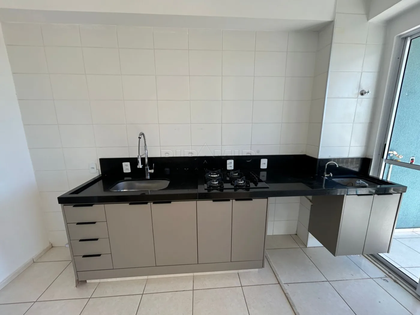 Alugar Apartamento / Padr&atilde;o em Ribeir&atilde;o Preto R$ 2.100,00 - Foto 12
