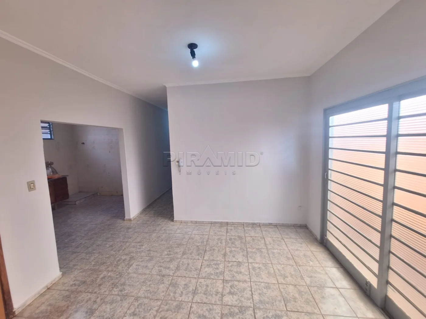 Alugar Casa / Padr&atilde;o em Ribeir&atilde;o Preto R$ 3.700,00 - Foto 6