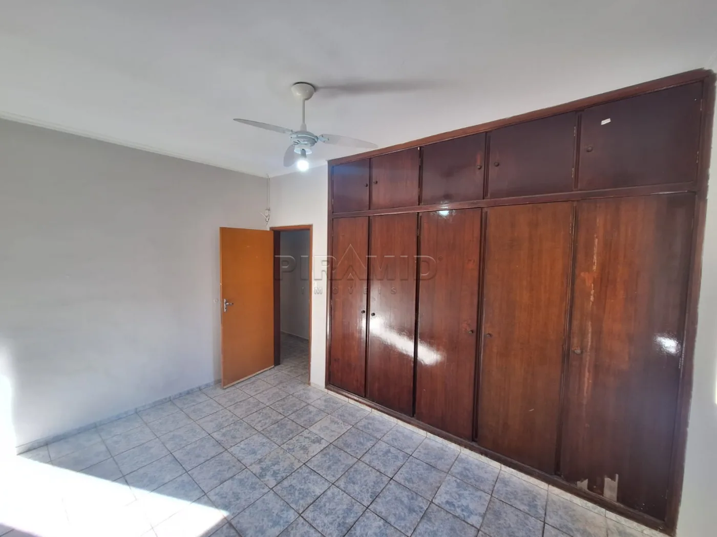 Alugar Casa / Padr&atilde;o em Ribeir&atilde;o Preto R$ 3.700,00 - Foto 11