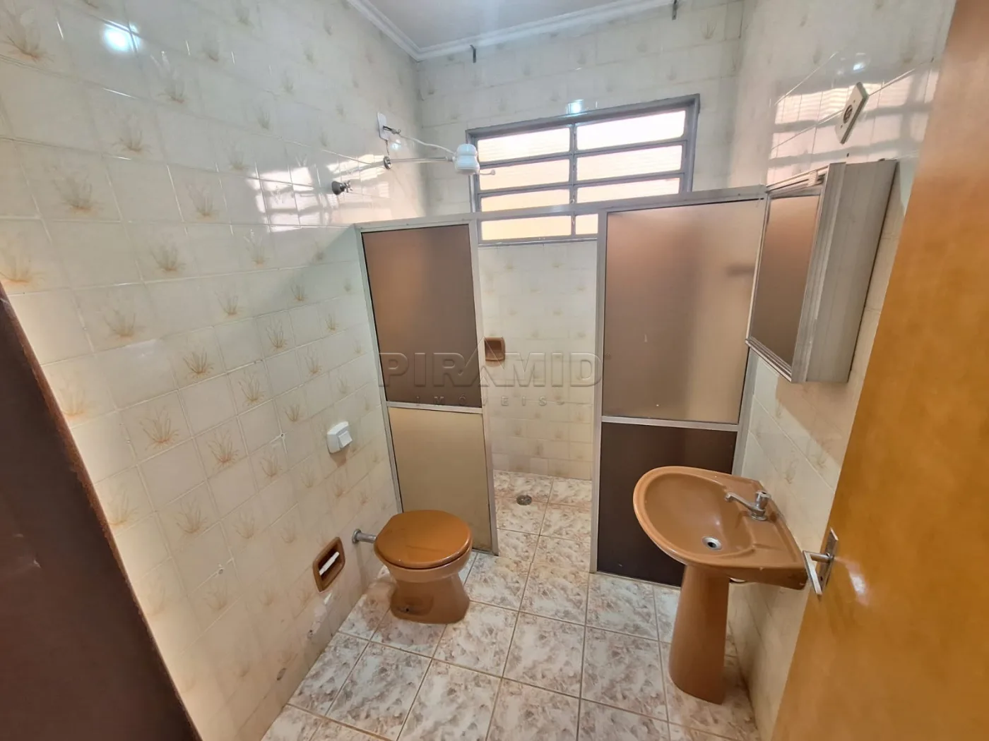Alugar Casa / Padr&atilde;o em Ribeir&atilde;o Preto R$ 3.700,00 - Foto 12
