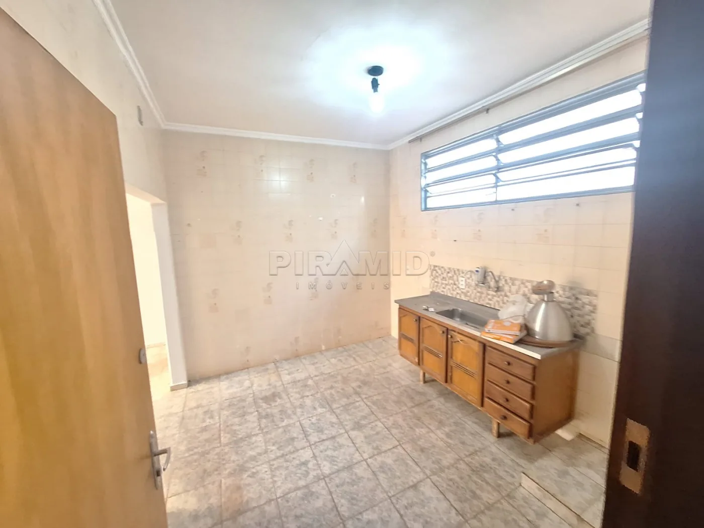 Alugar Casa / Padr&atilde;o em Ribeir&atilde;o Preto R$ 3.700,00 - Foto 17