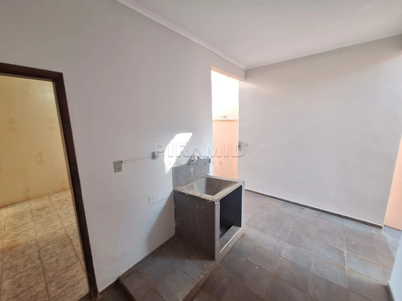 Alugar Casa / Padr&atilde;o em Ribeir&atilde;o Preto R$ 3.700,00 - Foto 18