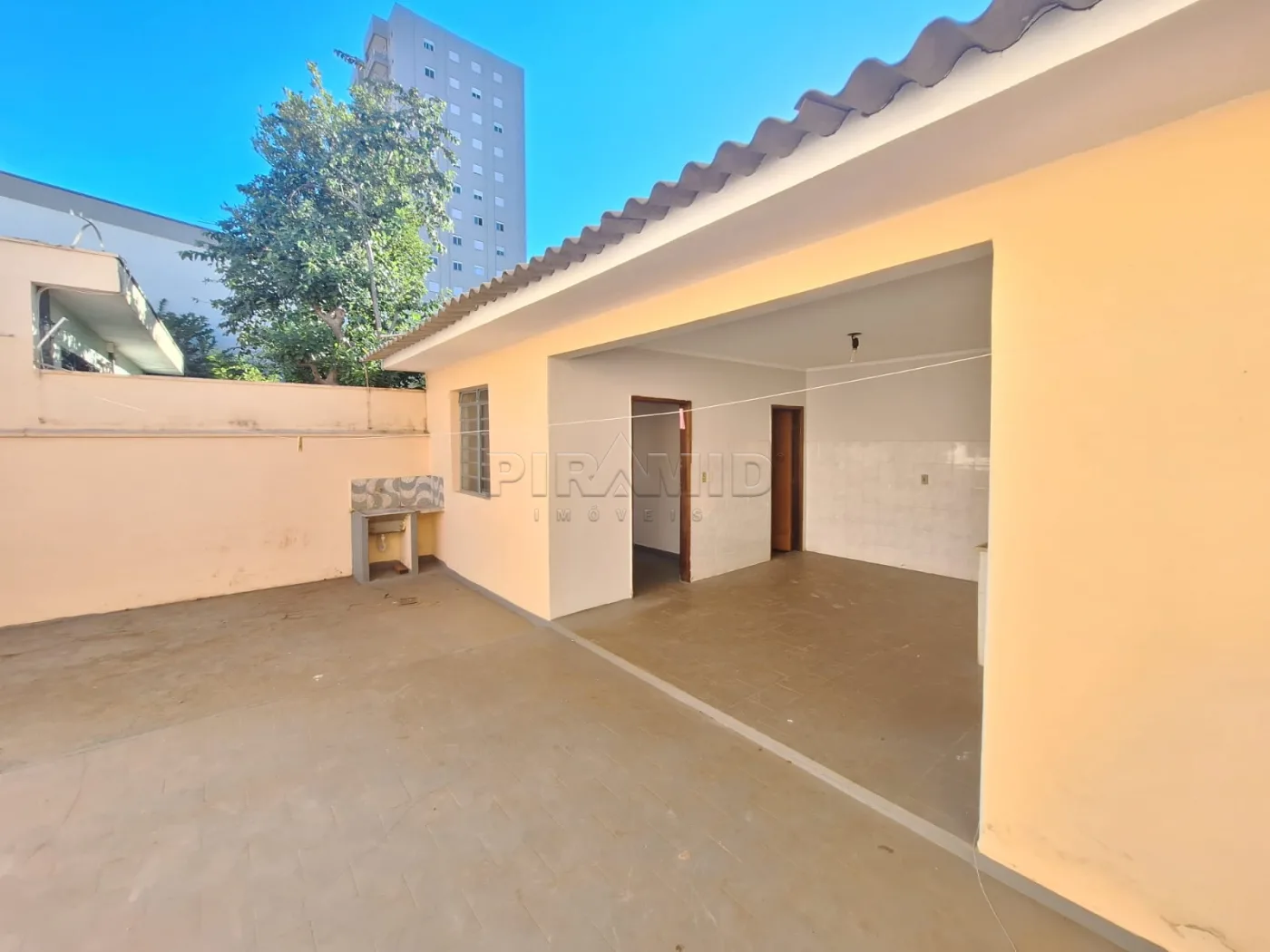Alugar Casa / Padr&atilde;o em Ribeir&atilde;o Preto R$ 3.700,00 - Foto 24