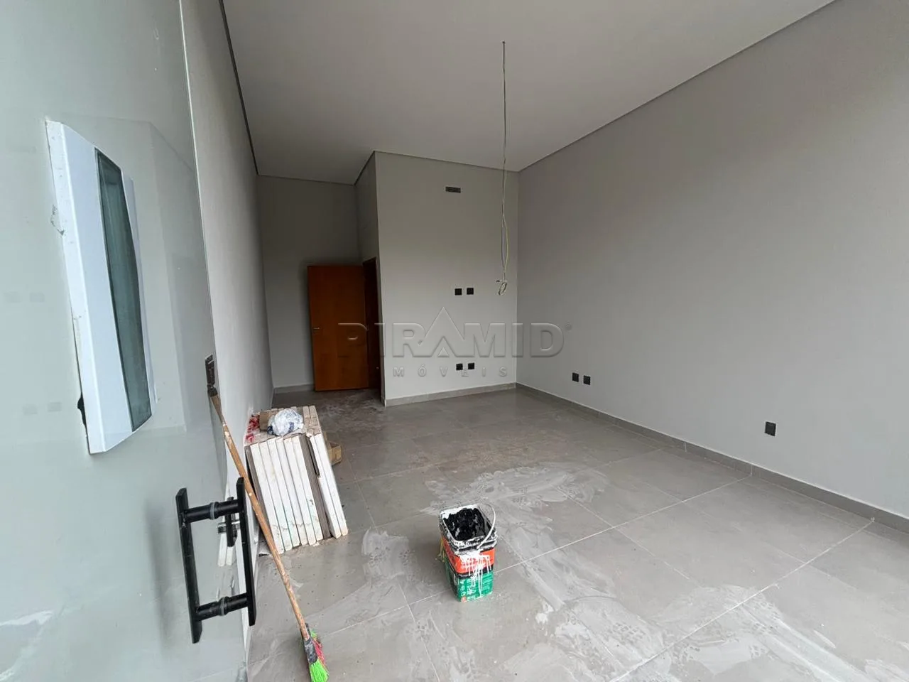 Alugar Comercial / Sal&atilde;o em Ribeir&atilde;o Preto R$ 2.500,00 - Foto 2