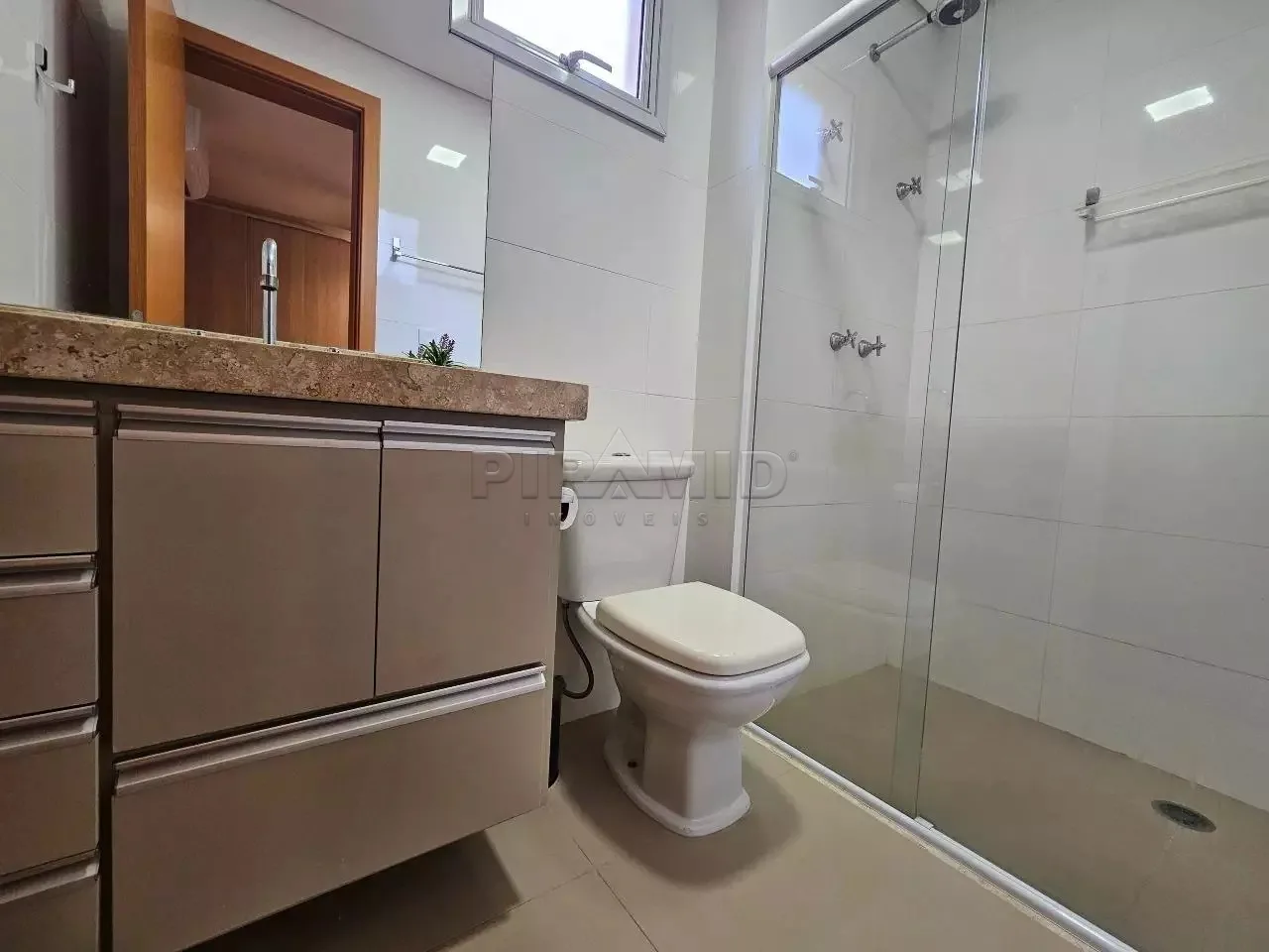 Alugar Apartamento / Padr&atilde;o em Ribeir&atilde;o Preto R$ 4.200,00 - Foto 13