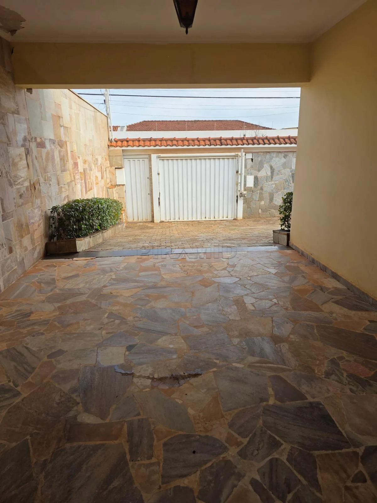 Comprar Casa / Padr&atilde;o em Ribeir&atilde;o Preto R$ 680.000,00 - Foto 3