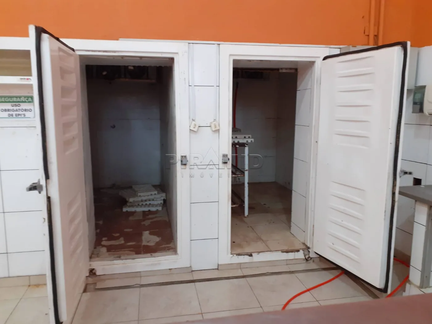 Alugar Comercial / Sal&atilde;o em Ribeir&atilde;o Preto R$ 3.500,00 - Foto 10