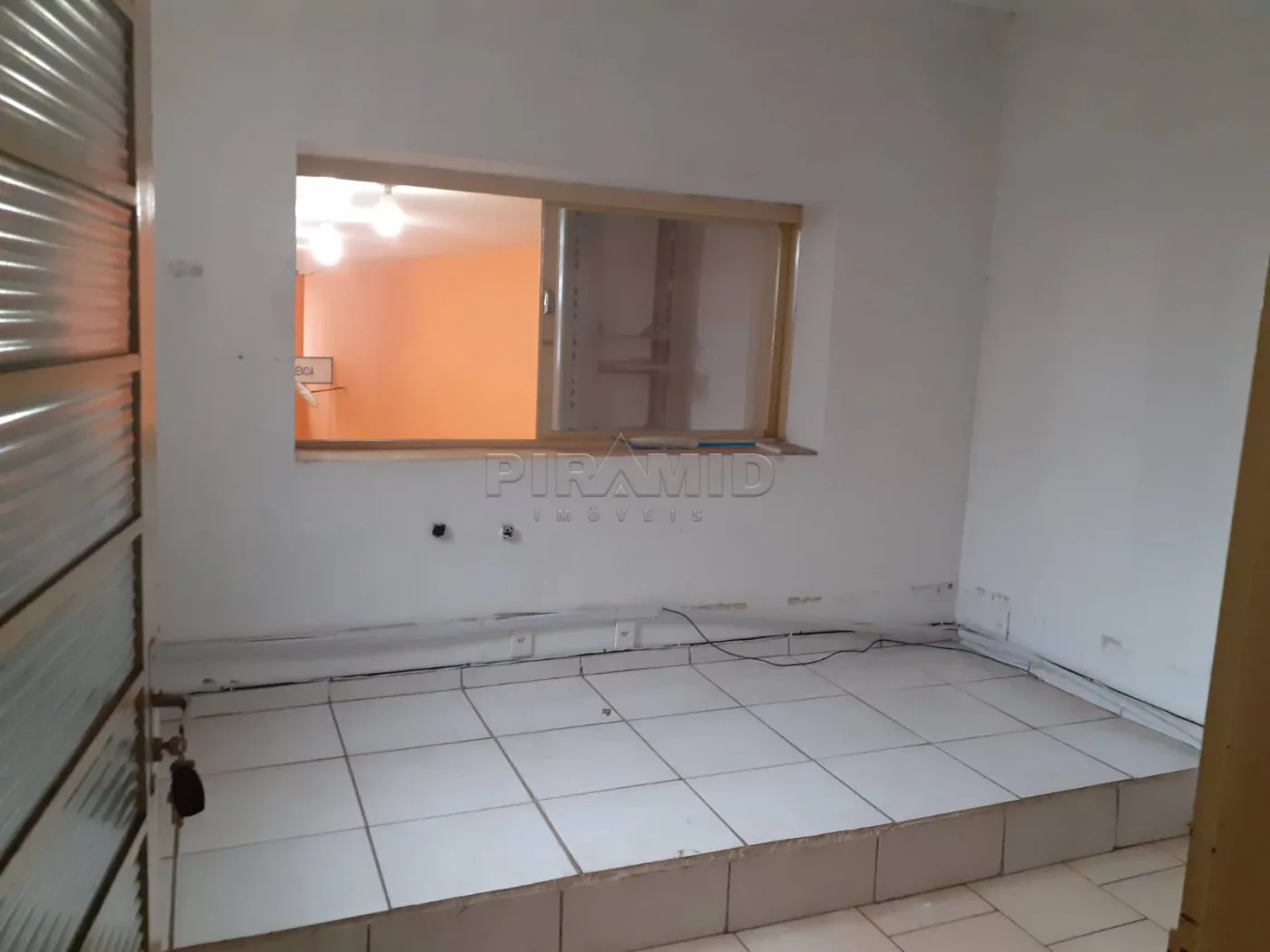 Alugar Comercial / Sal&atilde;o em Ribeir&atilde;o Preto R$ 3.500,00 - Foto 13