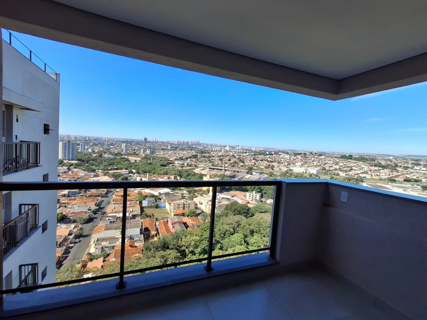 Alugar Apartamento / Flat em Ribeir&atilde;o Preto R$ 2.200,00 - Foto 4