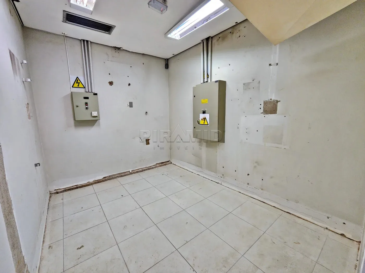 Alugar Comercial / Sal&atilde;o em Ribeir&atilde;o Preto R$ 15.000,00 - Foto 11
