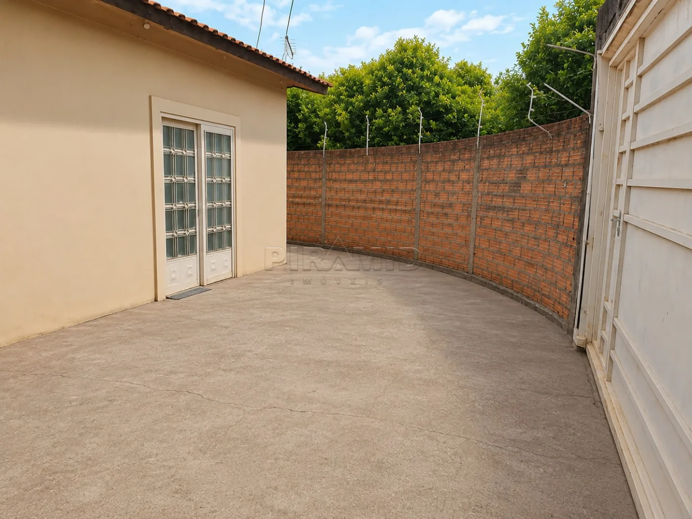 Comprar Casa / Padr&atilde;o em Serrana R$ 290.000,00 - Foto 2