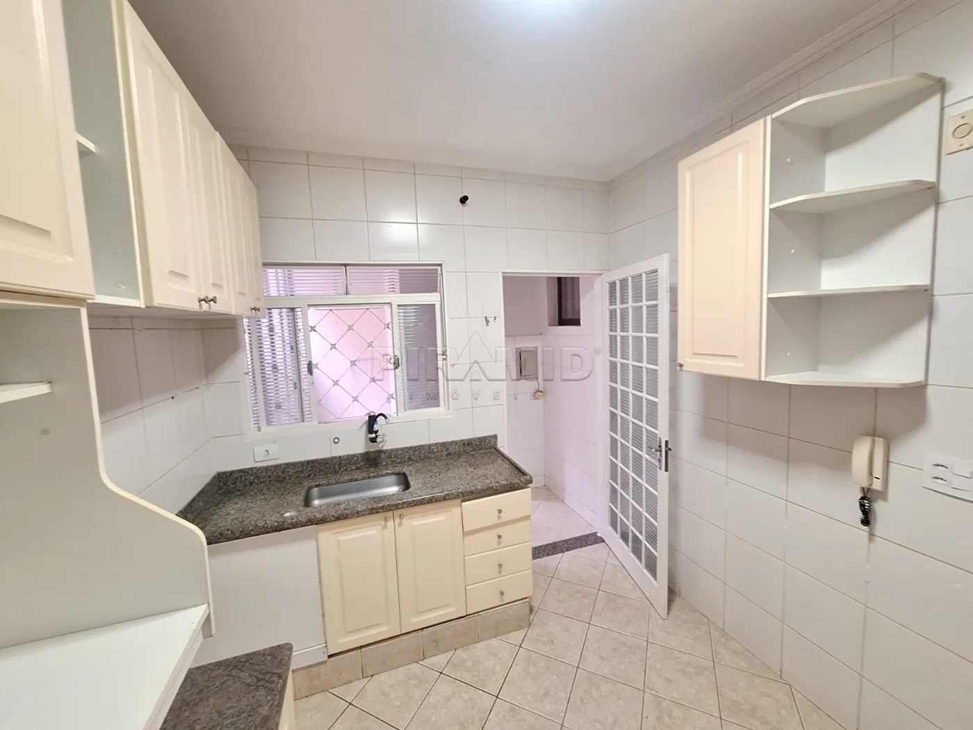 Alugar Apartamento / Padr&atilde;o em Ribeir&atilde;o Preto R$ 2.000,00 - Foto 13