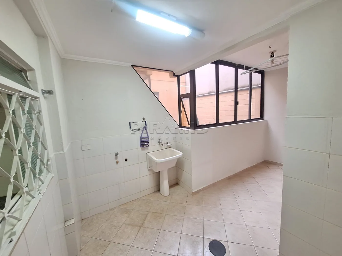 Alugar Apartamento / Padr&atilde;o em Ribeir&atilde;o Preto R$ 2.000,00 - Foto 15