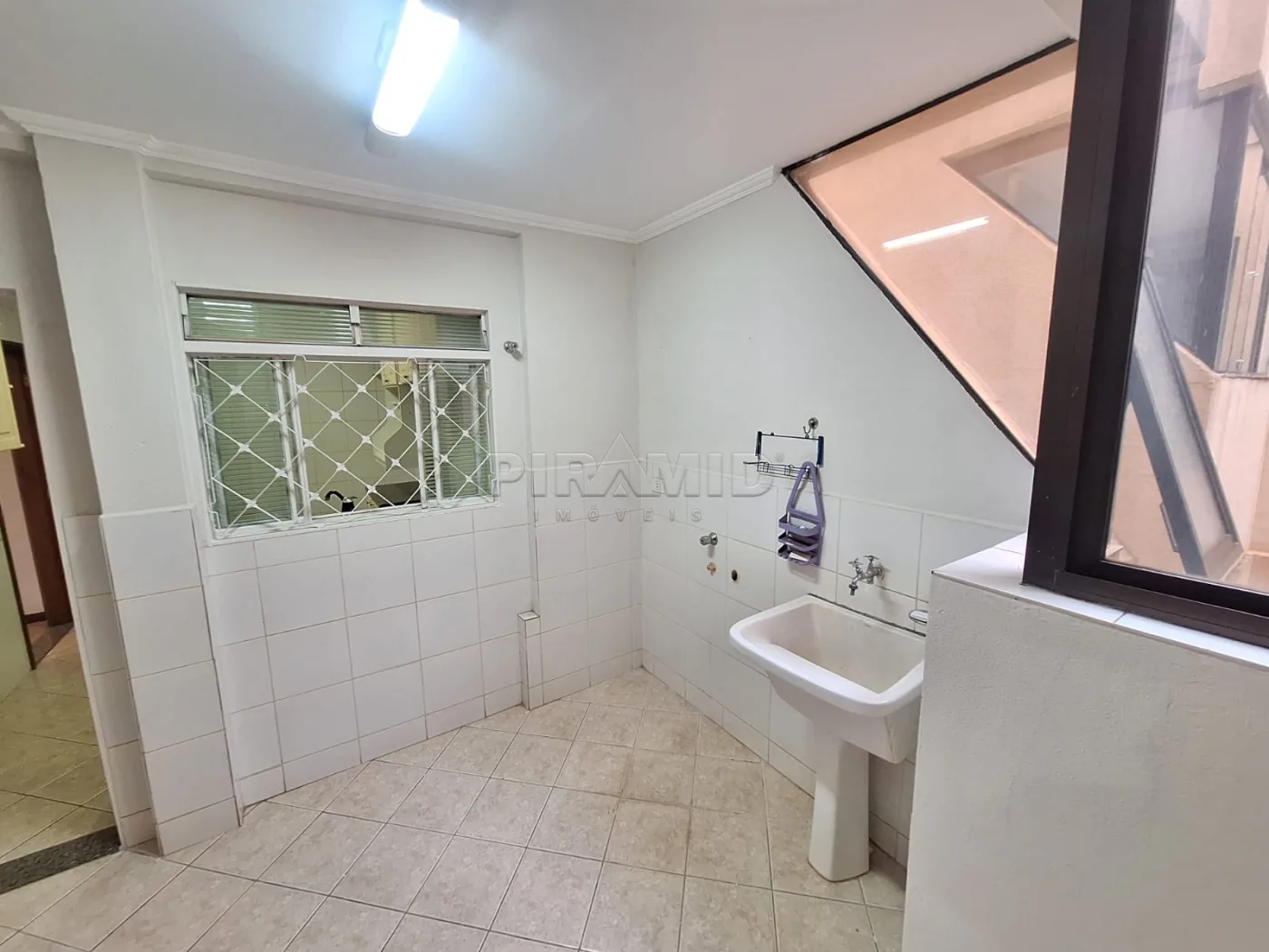 Alugar Apartamento / Padr&atilde;o em Ribeir&atilde;o Preto R$ 2.000,00 - Foto 17