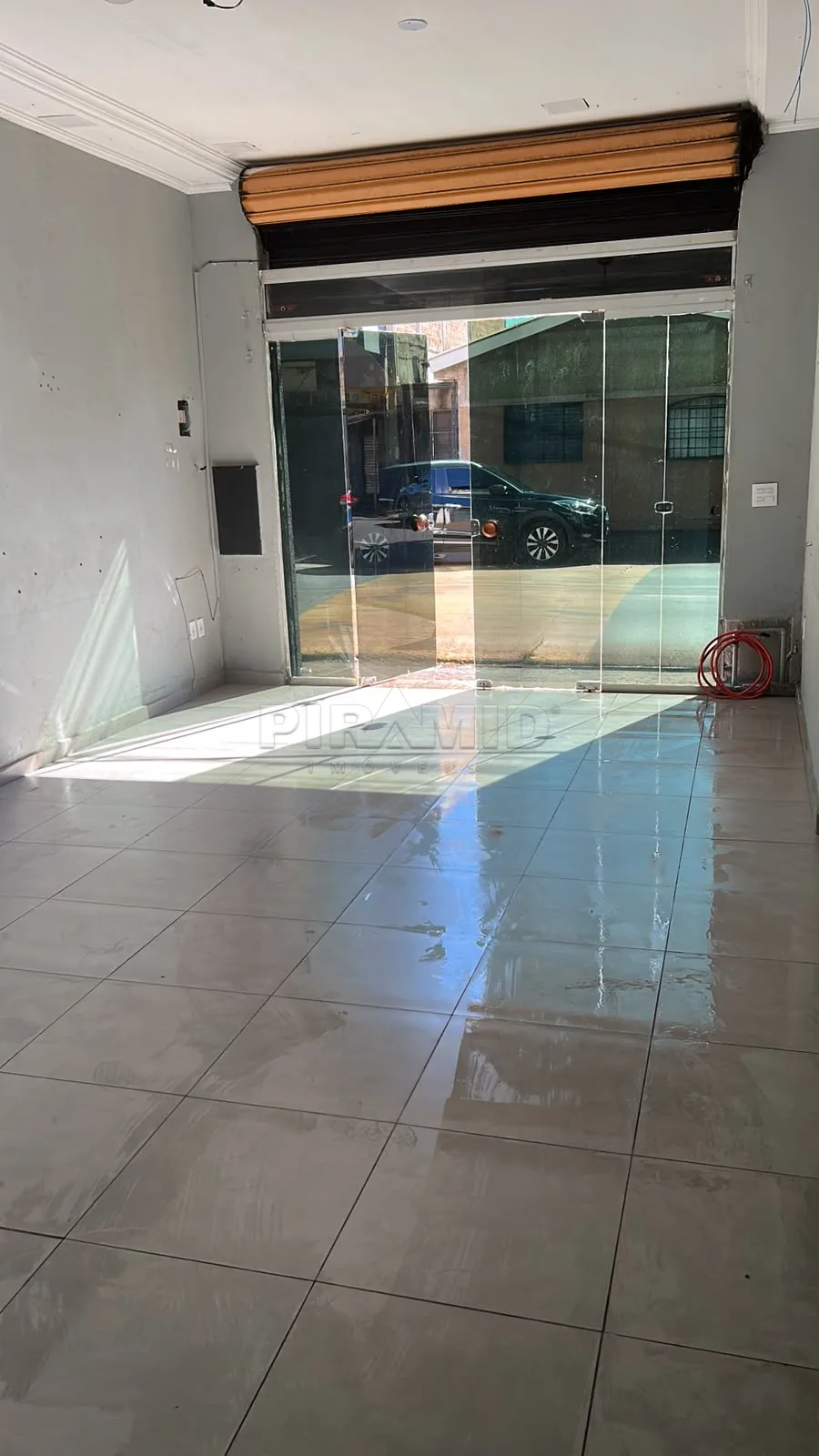Alugar Comercial / Sal&atilde;o em Ribeir&atilde;o Preto R$ 1.500,00 - Foto 13