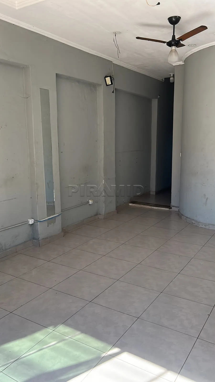 Alugar Comercial / Sal&atilde;o em Ribeir&atilde;o Preto R$ 1.500,00 - Foto 15