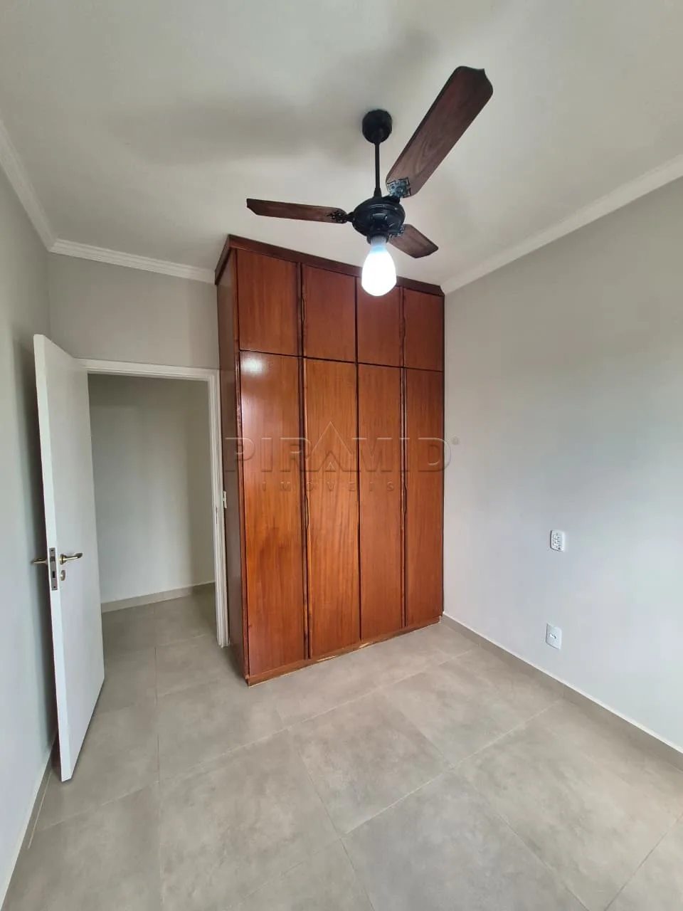 Alugar Apartamento / Padr&atilde;o em Ribeir&atilde;o Preto R$ 2.300,00 - Foto 16