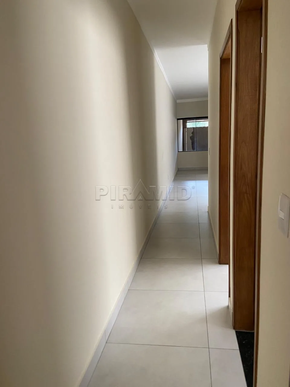 Alugar Casa / Padr&atilde;o em Ribeir&atilde;o Preto R$ 2.700,00 - Foto 4