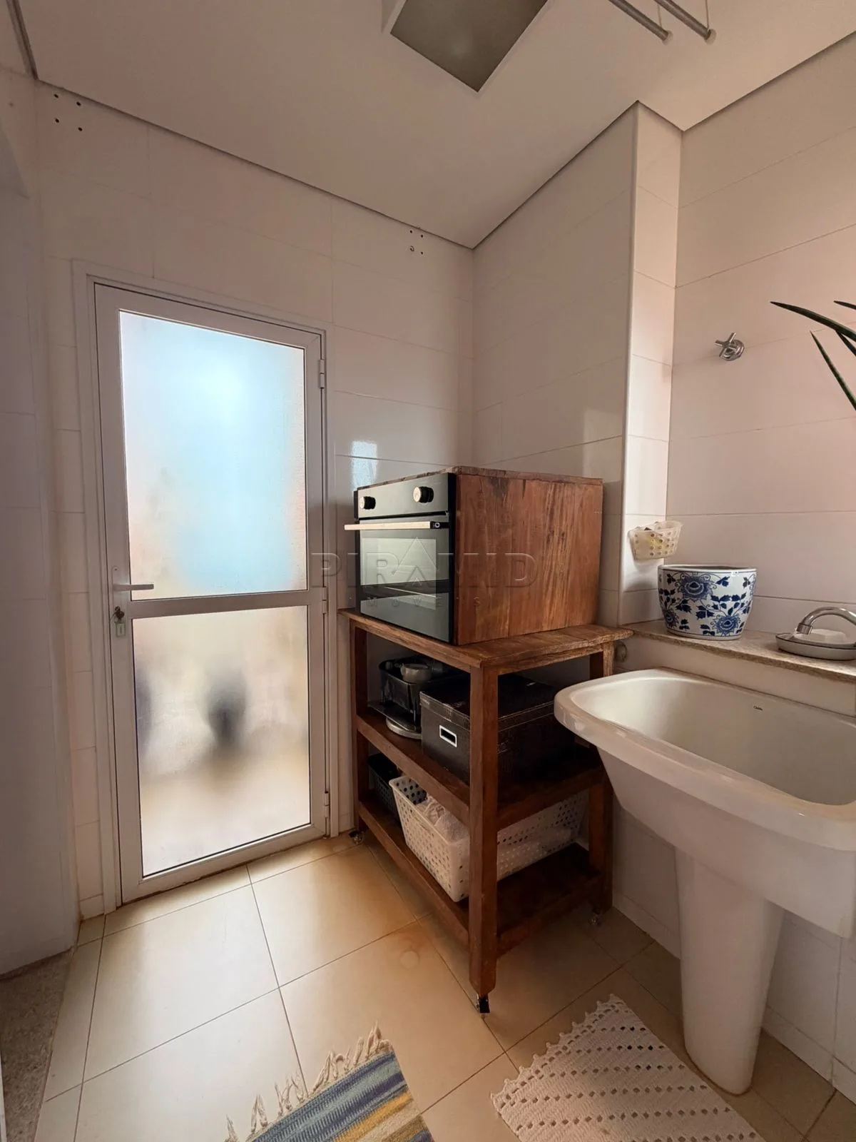Alugar Apartamento / Padr&atilde;o em Ribeir&atilde;o Preto R$ 3.600,00 - Foto 16