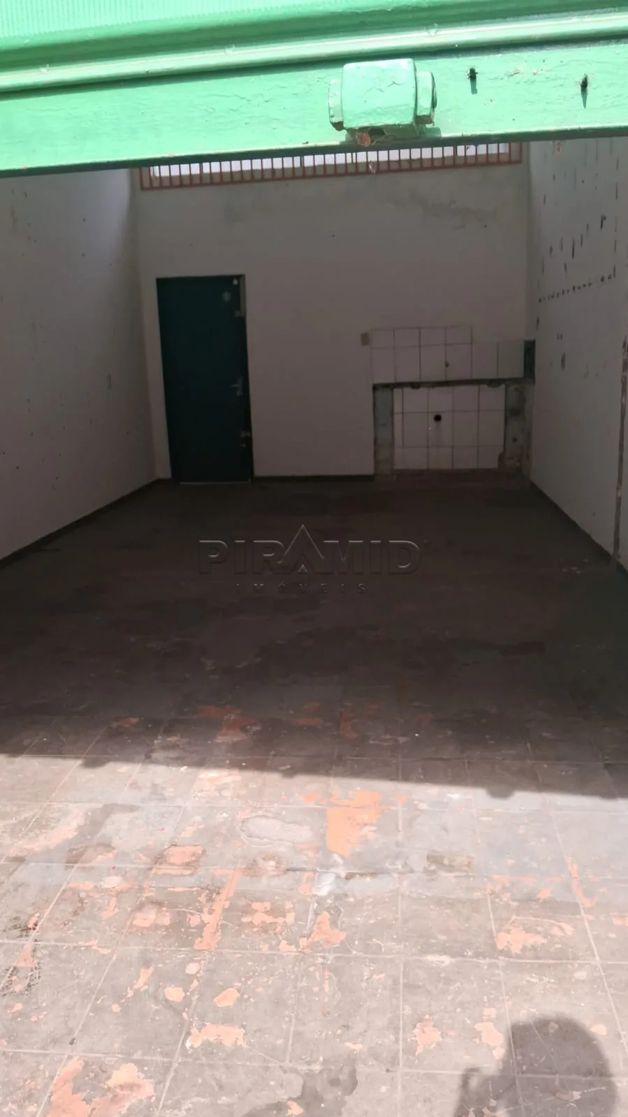 Alugar Comercial / Sal&atilde;o em Ribeir&atilde;o Preto R$ 1.500,00 - Foto 3