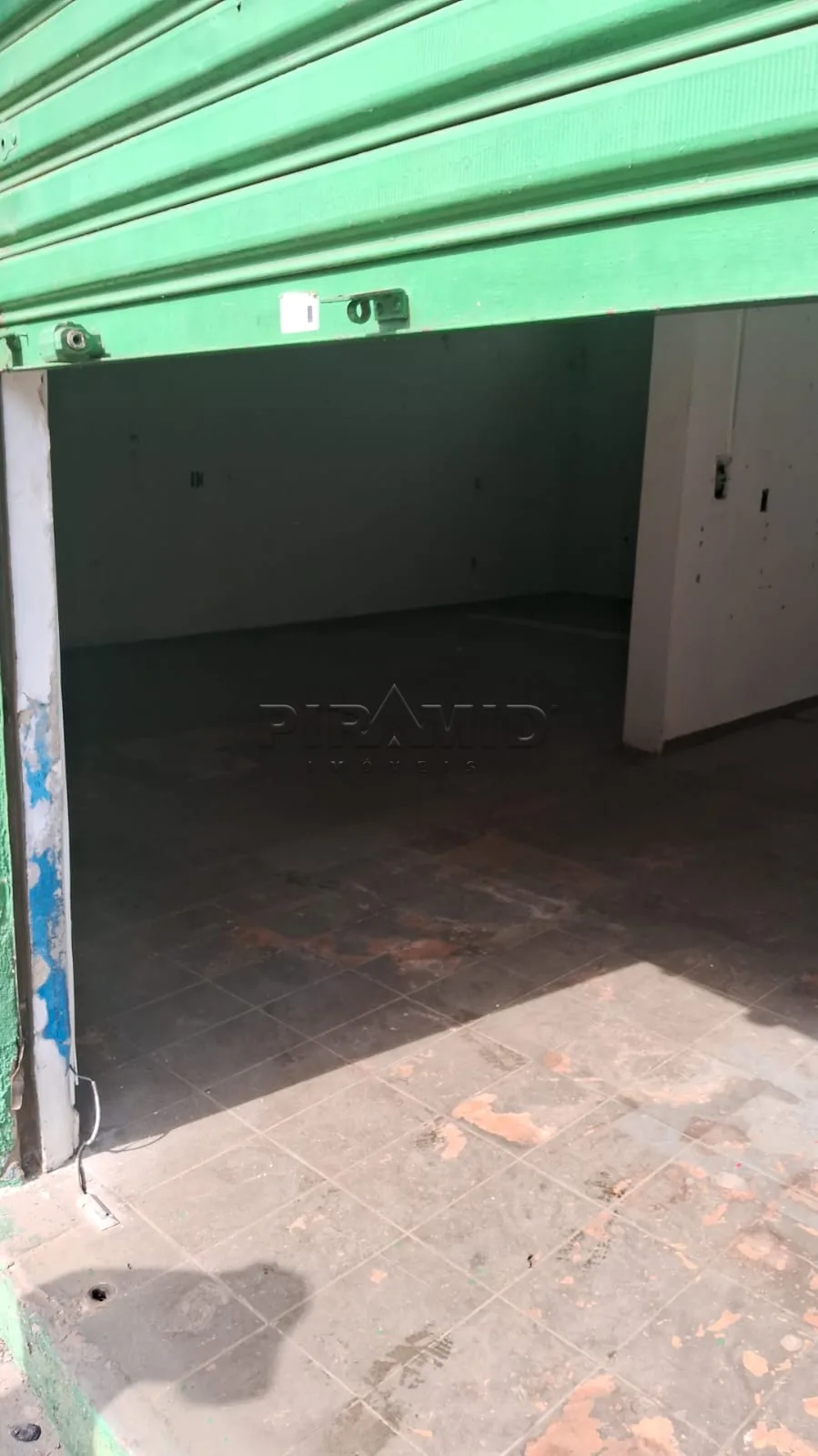 Alugar Comercial / Sal&atilde;o em Ribeir&atilde;o Preto R$ 1.500,00 - Foto 4