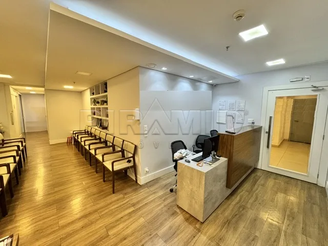 Alugar Comercial / Sala em Ribeir&atilde;o Preto R$ 15.000,00 - Foto 2