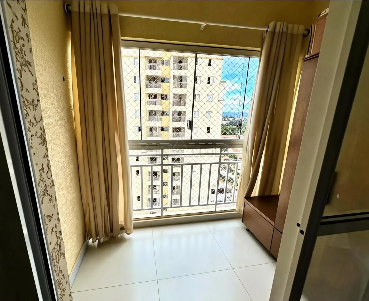 Comprar Apartamento / Padr&atilde;o em Ribeir&atilde;o Preto R$ 380.000,00 - Foto 3