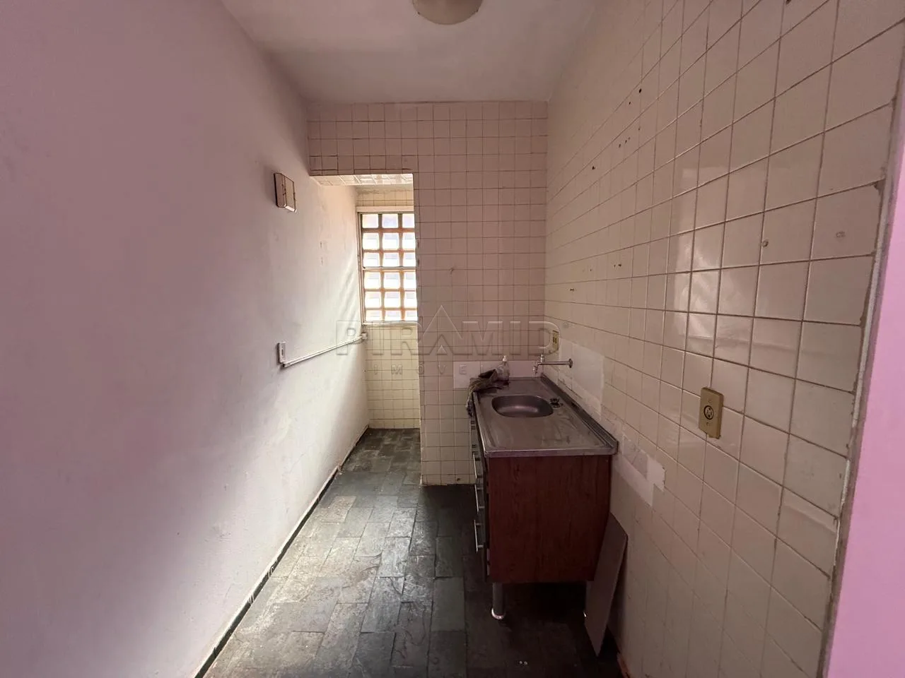 Comprar Apartamento / Padr&atilde;o em Ribeir&atilde;o Preto R$ 180.000,00 - Foto 2