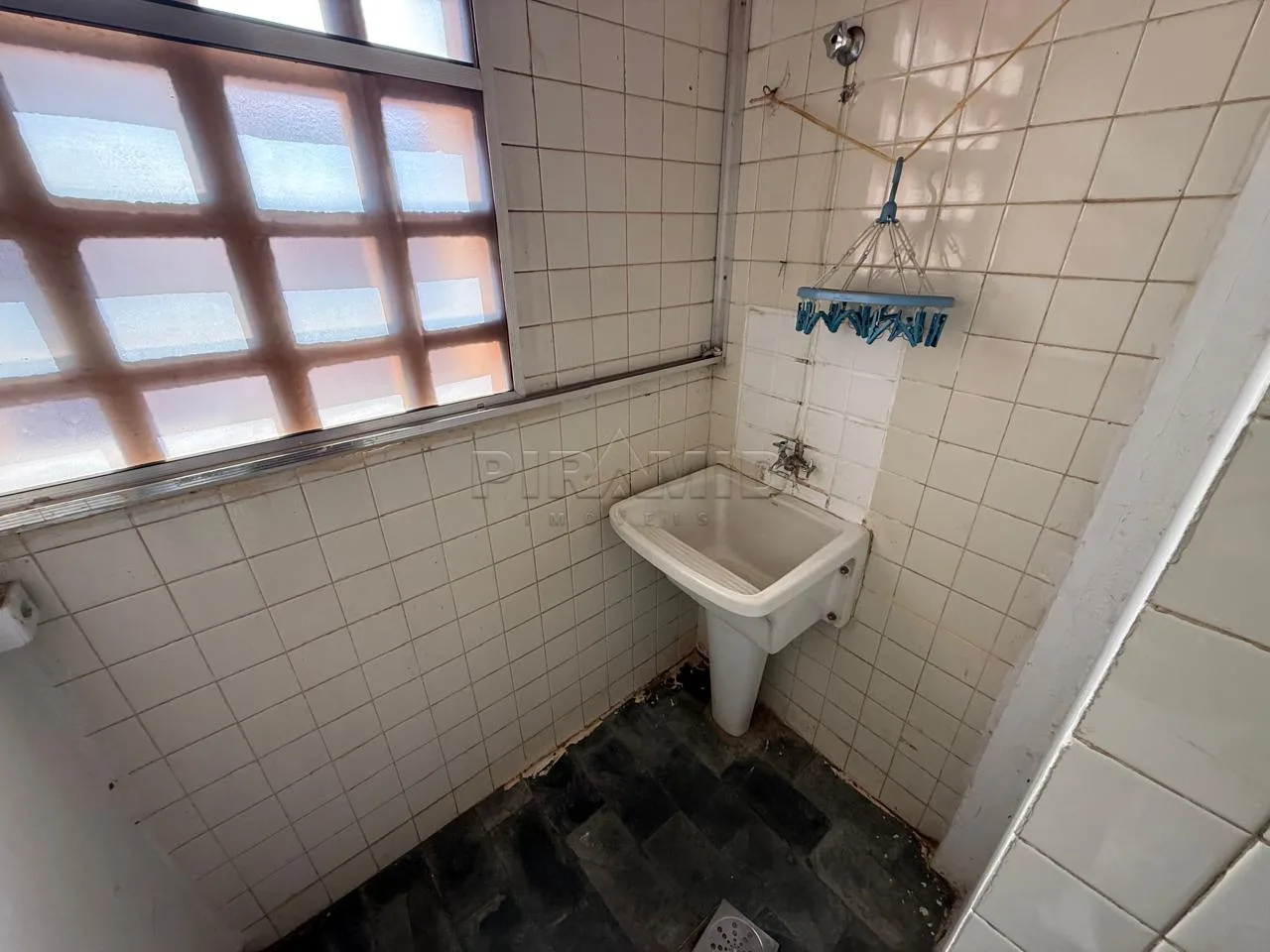 Comprar Apartamento / Padr&atilde;o em Ribeir&atilde;o Preto R$ 180.000,00 - Foto 4
